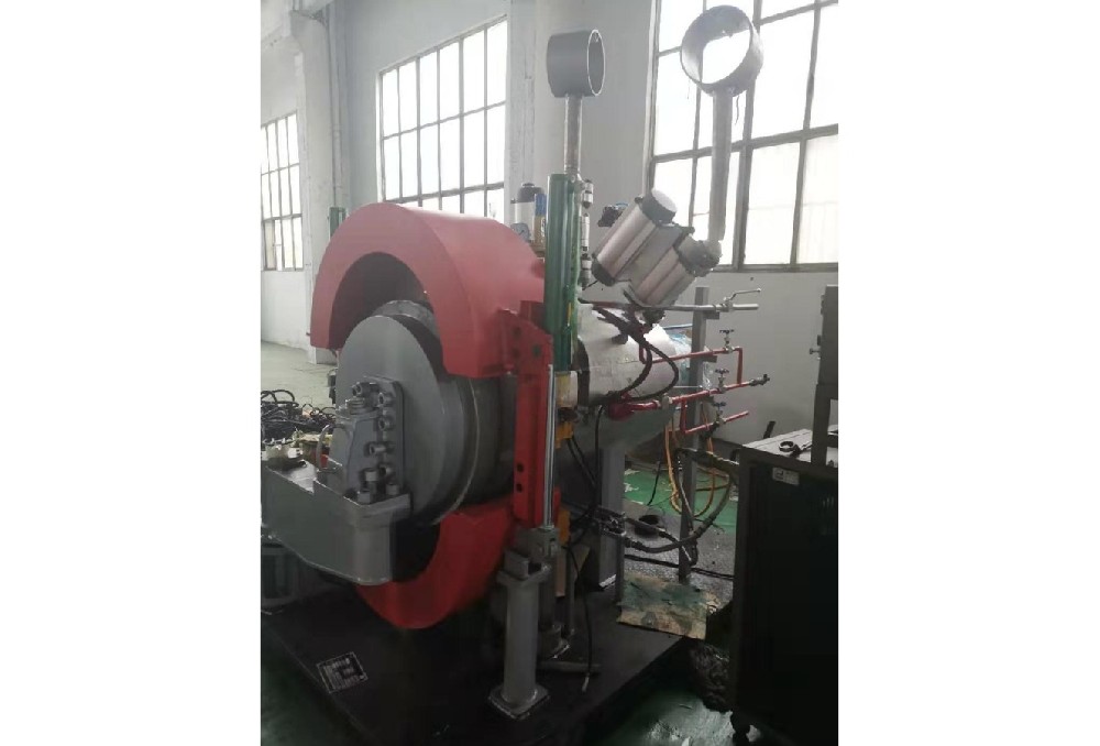 深水（2km）环境模拟系统